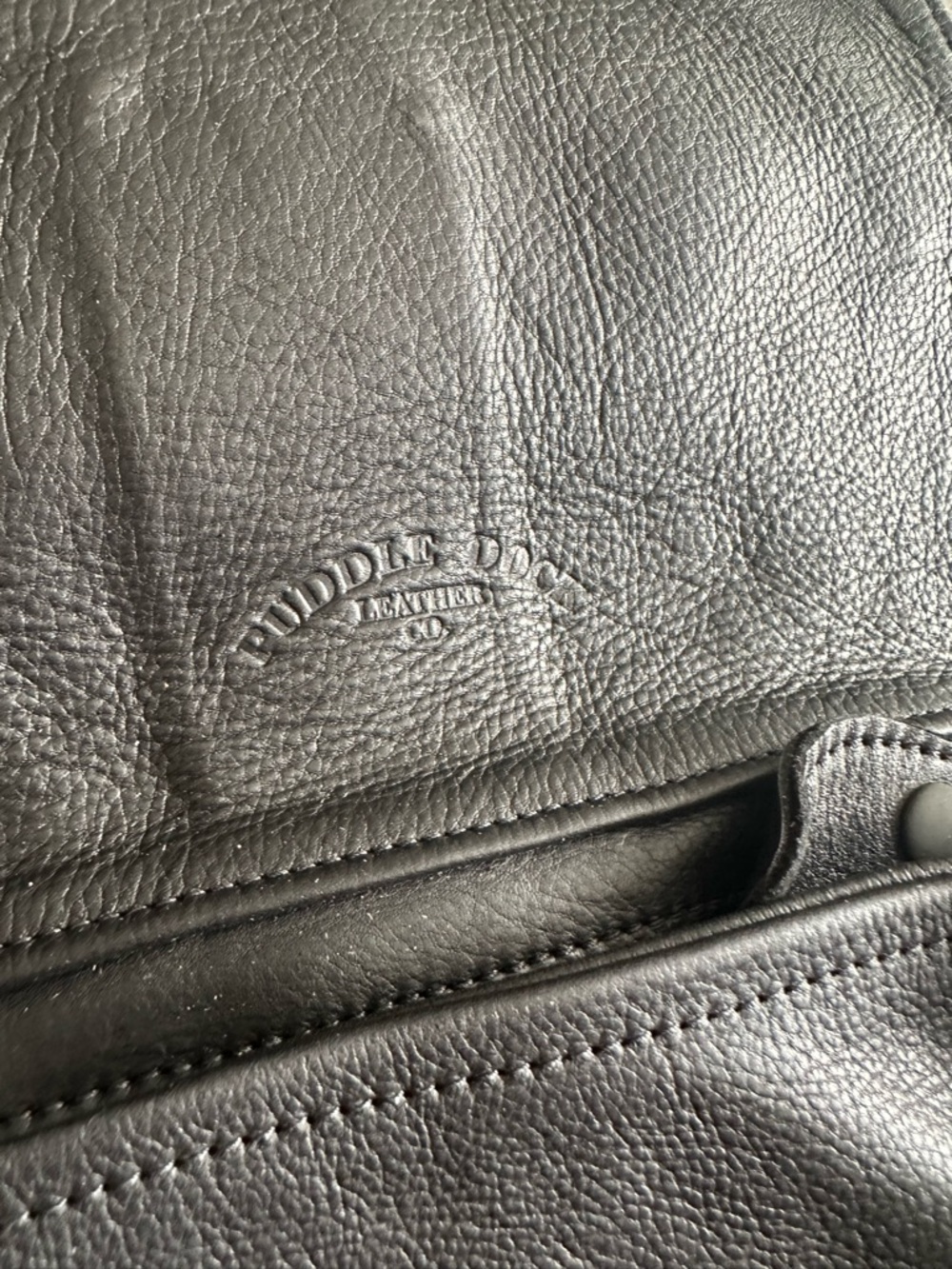 Classic Black Genuine Leather Shoulder Bag, Vintage Timeless Hand Crafted in USA - Picture 6 of 16